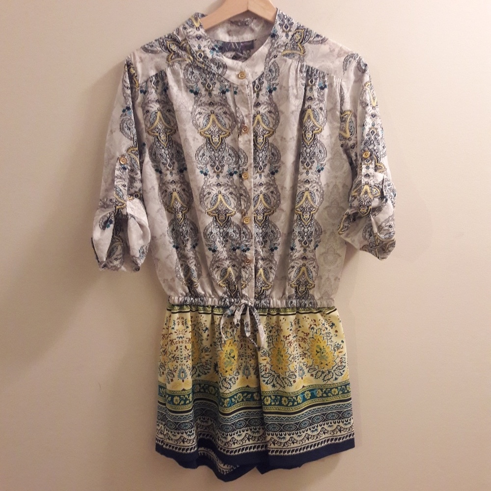 Marisa| Paisley print romper size 11 A516